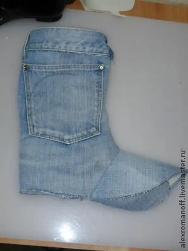 Wie man Jeans Schuhe herstellt