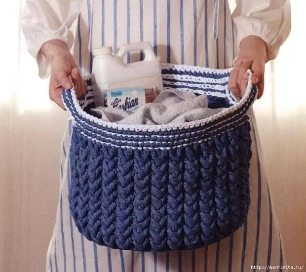 I-Crochet Laundry Basket. Amacebo