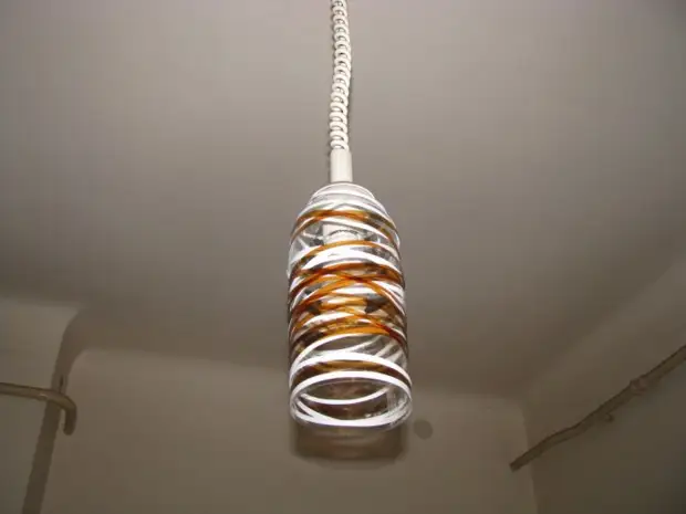 Hvordan lage lampe lamper av plastflaske