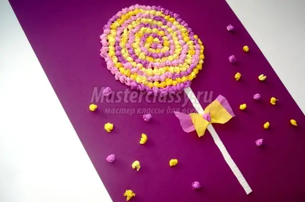 Crafts mula sa corrugation para sa mga bata. Summer Applique "Lollipop"