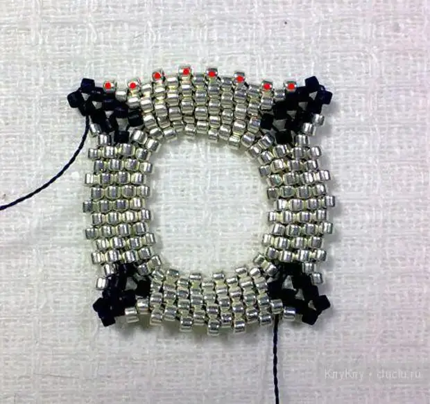 Bead Bracelet. N'Osi. Mk