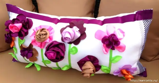 Bantal Bunga (3) (700x365, 181KB)