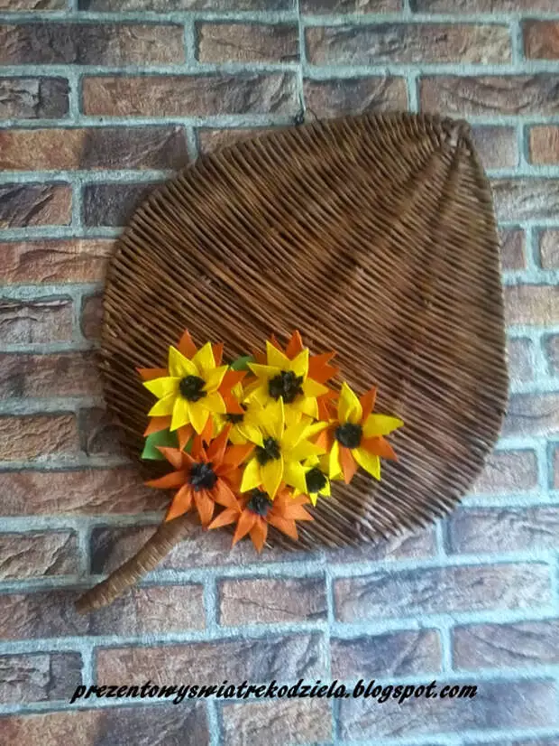 Decorative panel with crocheted paper flowers