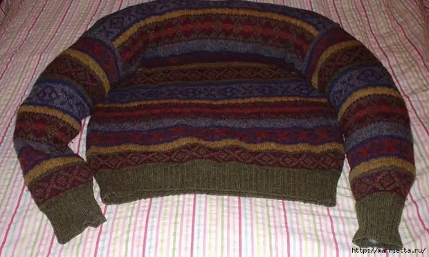 Otroško posteljico za mačko iz starega puloverja. Glavni razred (4) (700x420, 271KB)