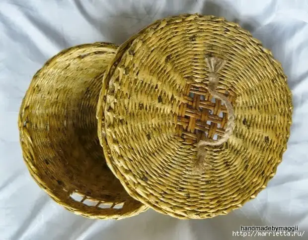 Weaving from newspapers. Ideas and master class weaving round bottom basket (40) (512x400, 184kb)