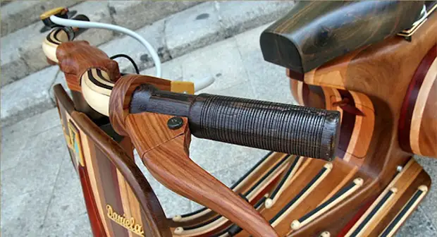 Wooden Moto senetçilik