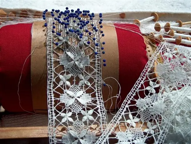 Croatian Lace: Frozen musika, tatala tatala!