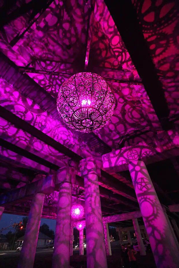 luminoso ballroom: chandelier ລົດຖີບ