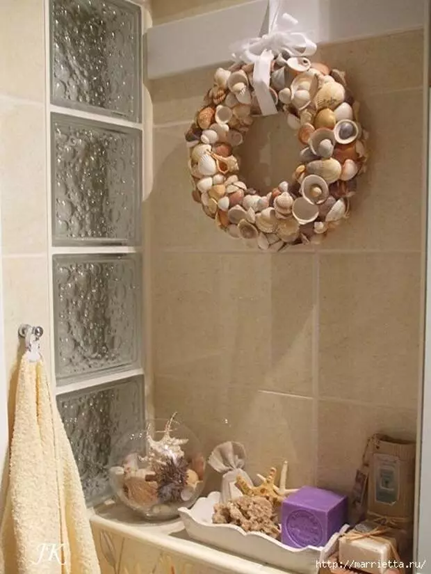 باتھ روم کے داخلہ کے لئے seashells سے خوبصورتی