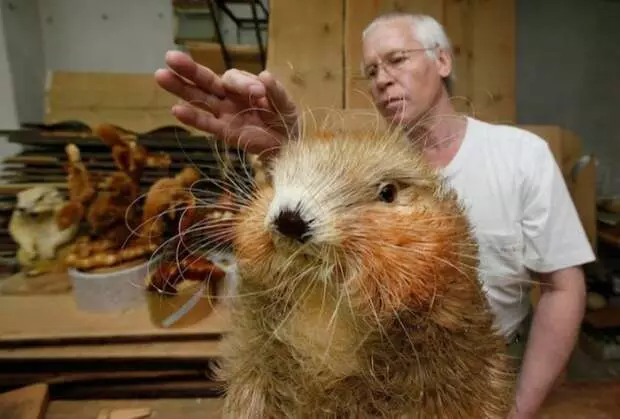 Sculpturen gemaakt van chip