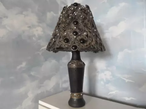 Lampa. Bizzilla sewda.