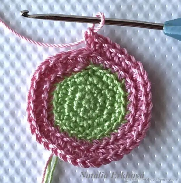 Knit crochet fure Gerberera