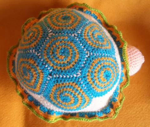 Turtle lavorato a maglia