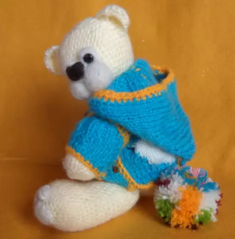 urs tricotat