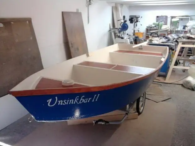 Kotitekoinen Mini Yacht