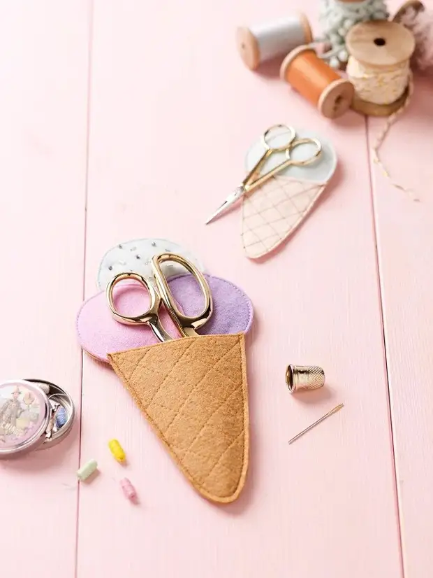 Mini-format: Ice Cream Case for Small Scissors