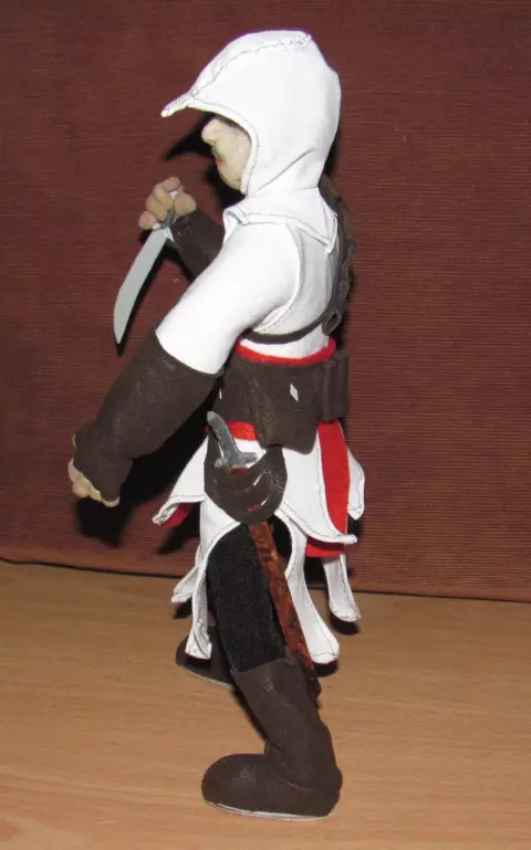 An Adireshi a Fuskokin Doll