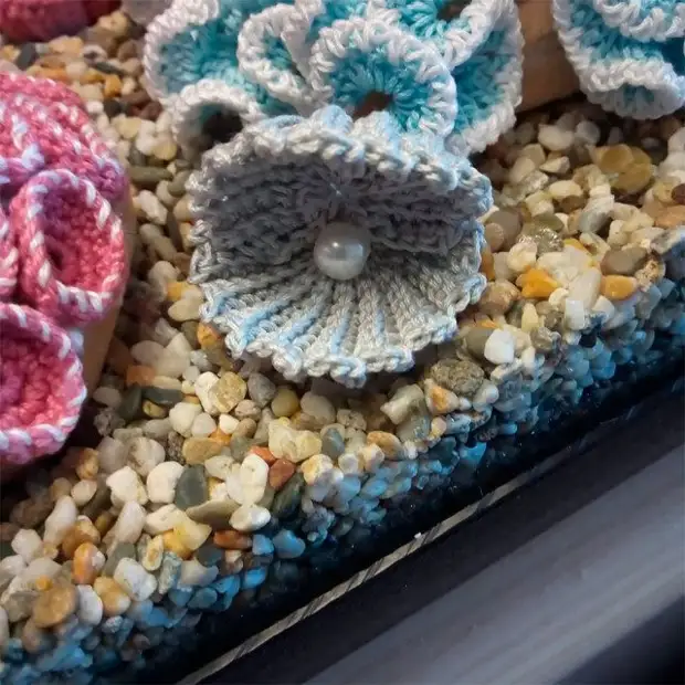 Buntes Aquarium vom Stricken Amateur