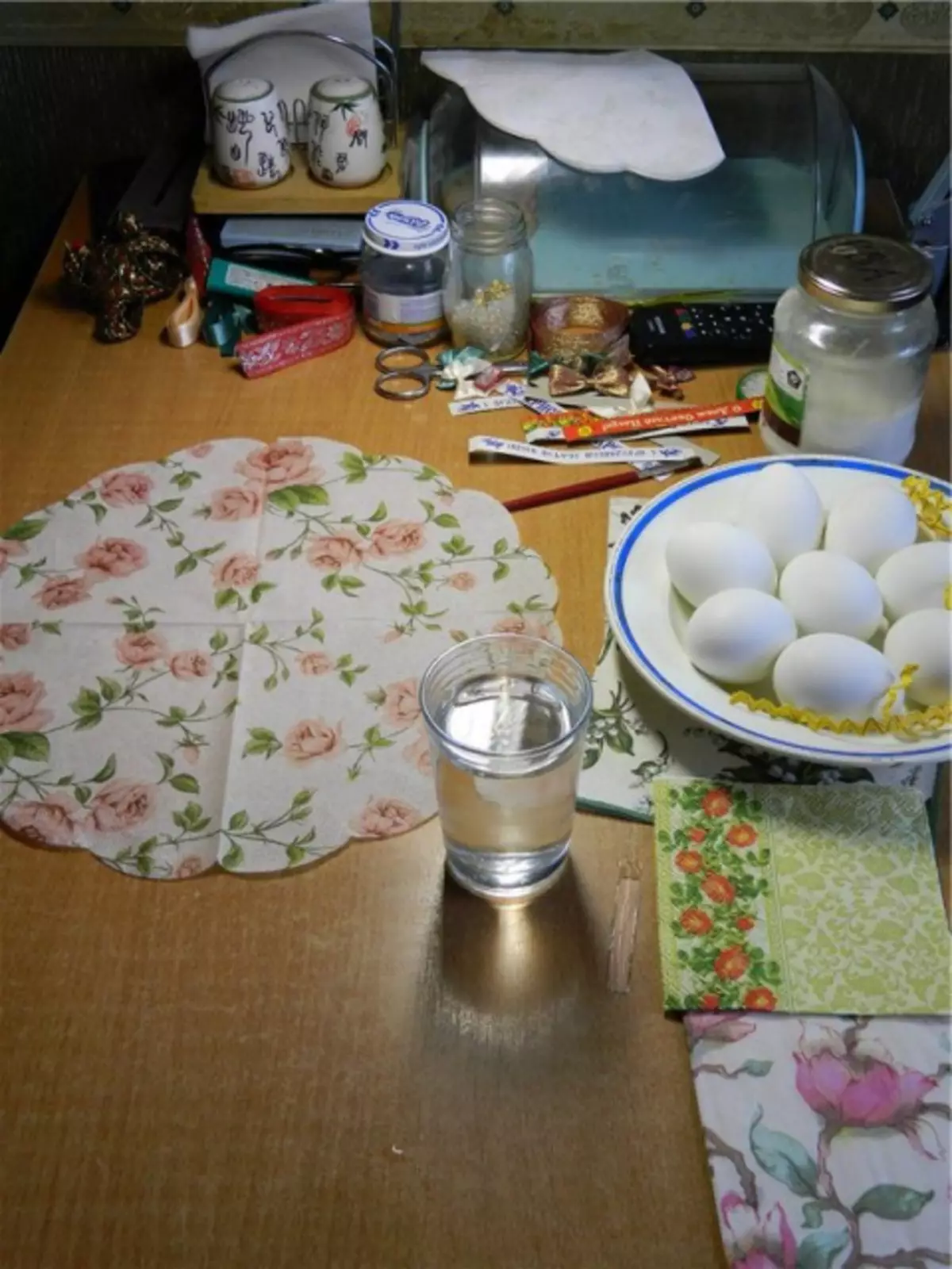 Decoupage Easter Eggs (Quick MK)