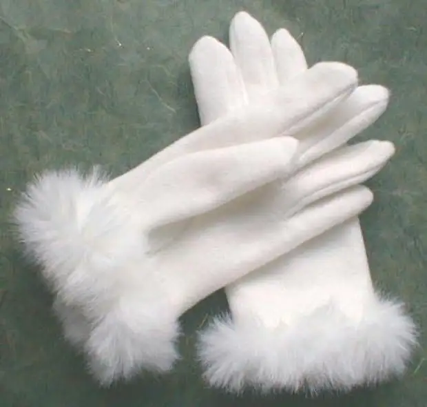 Ginagawa ito ng cotton gloves