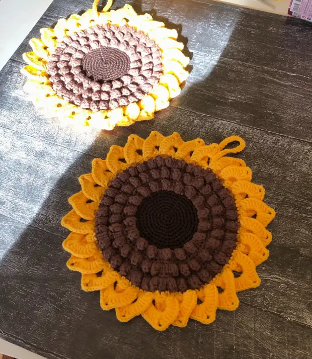 I knit very beautiful sunflowers with crochet. Detailed master class