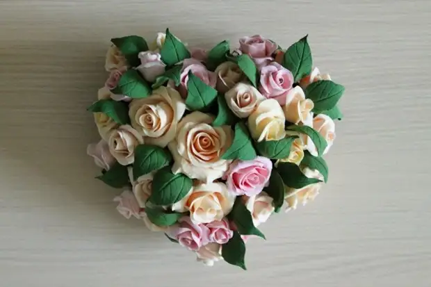 Polymer Clay Modeling: Delicious Heart Fan Roses (2/2)