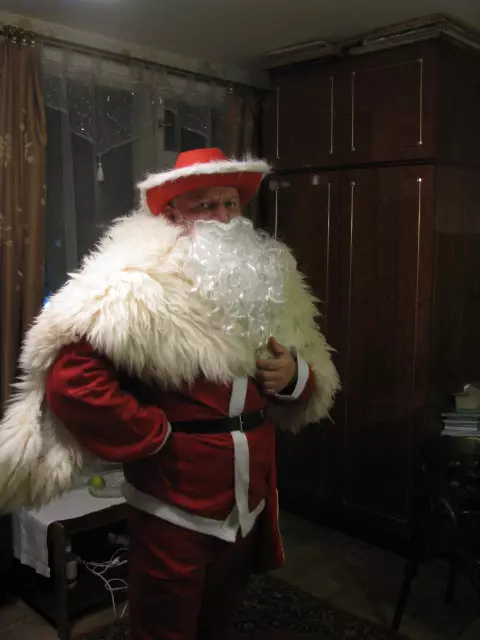 Santa Claus Snow Maiden Cooks Kokoshnikov