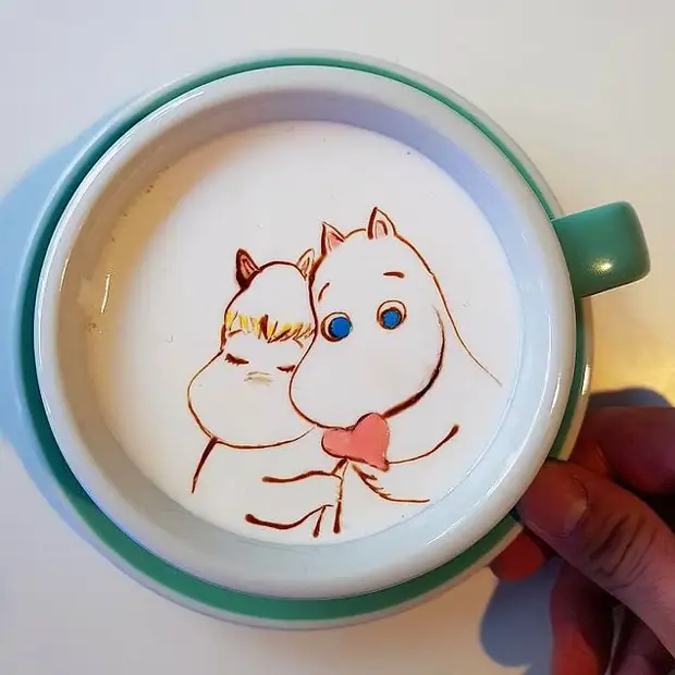 韩国咖啡艺术咖啡师：脆弱和美丽的奶油艺术