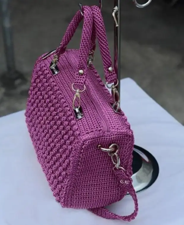 Borsa elegante ed elegante e alla moda