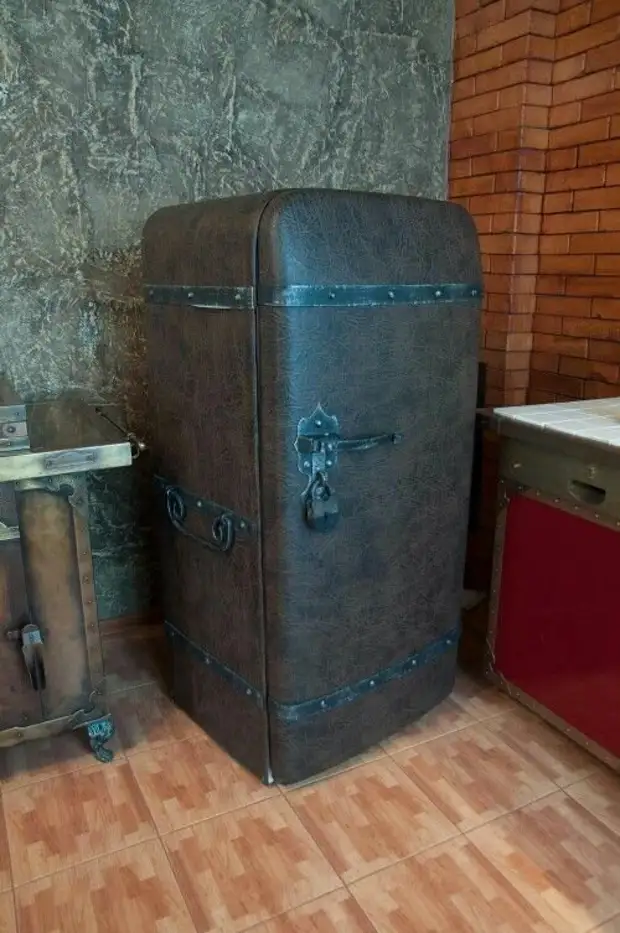 Reincarnation of the old refrigerator: 15 cool for craftsmen