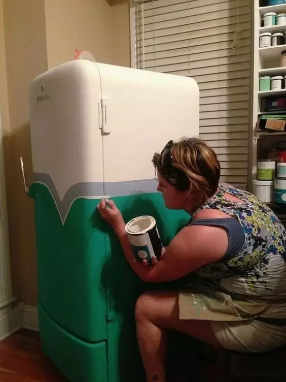 Reinkarnace staré chladničky: 15 Cool pro řemeslníky