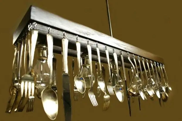 তাদের নিজস্ব হাত দিয়ে রান্নাঘরে chandelier