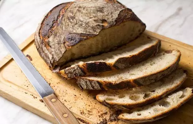 Grundlegender Weg, wie man Brot 3-mal länger aufbewahrt