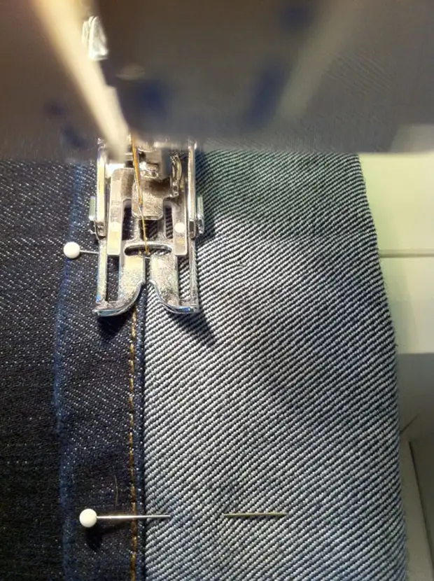 Como acurtar jeans e salvar a costura da fábrica: clase mestra