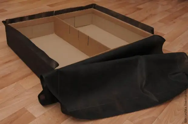 Caja de almacenamiento práctico de zapatos con tus propias manos.