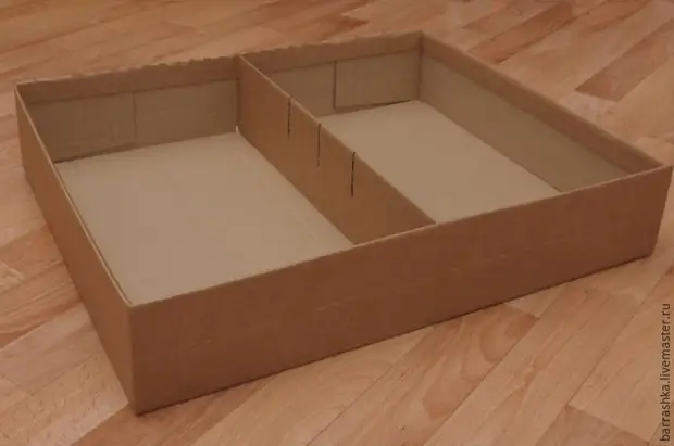 Caja de almacenamiento práctico de zapatos con tus propias manos.