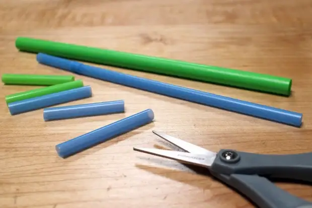 12 unusual applications of plastic straw