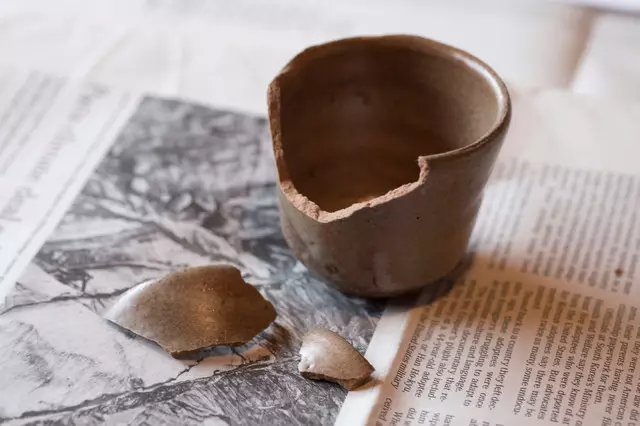 Kintsugi, அல்லது எப்படி உடைந்த விஷயங்களை அழகாக செய்ய வேண்டும்