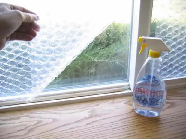 Bubble film kan geïsoleerde vensters wees.