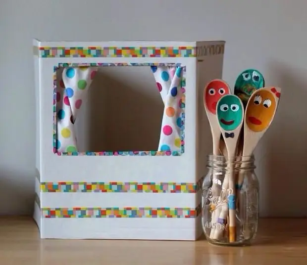 Home Puppet Theater. Maoni rahisi ya kujenga Theater.