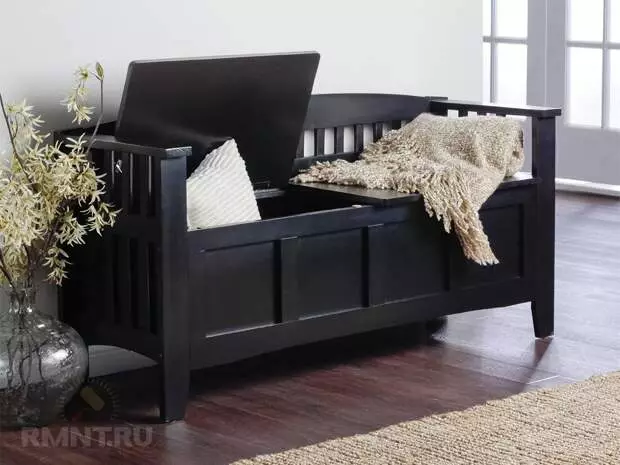 Furniture "Two in One": Seat and storage
