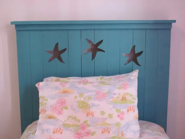 Leaba headboard adhmaid: 10 Smaointe iontacha le haghaidh inspioráide