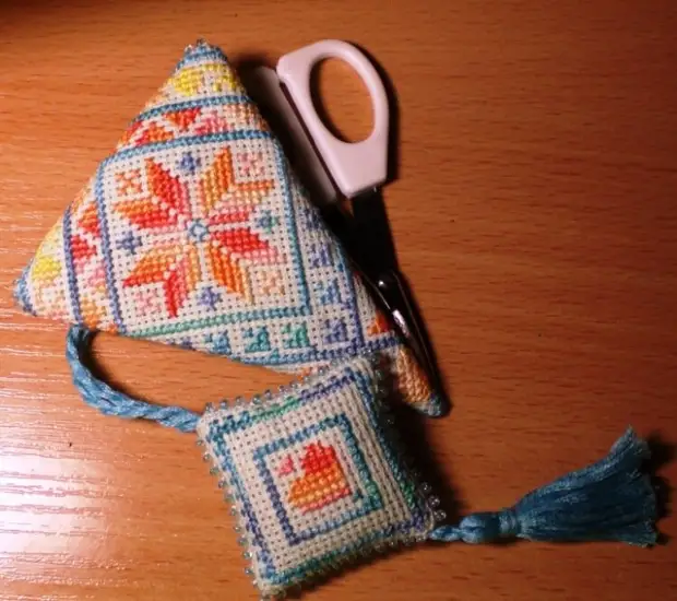 Practical needlework, 7 ideas + photo