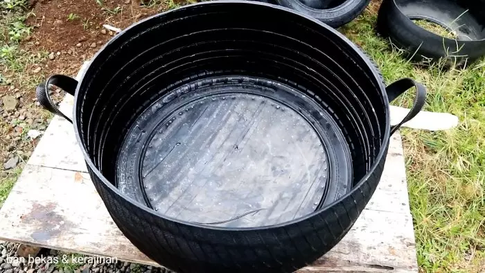 How to make a water tank from the old tire