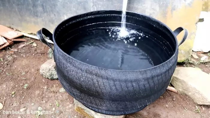 How to make a water tank from the old tire