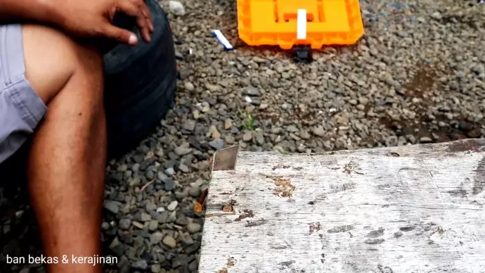 How to make a water tank from the old tire