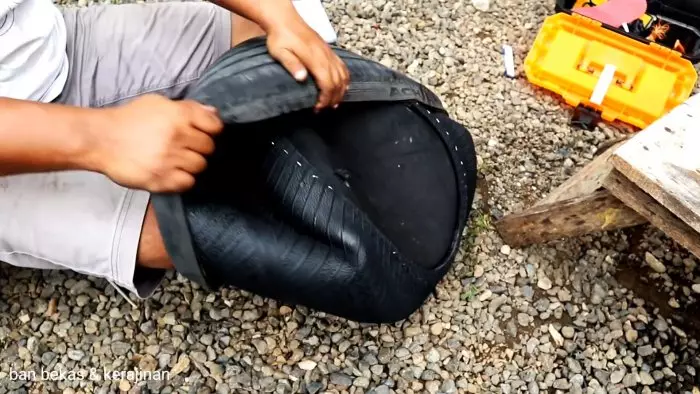 How to make a water tank from the old tire