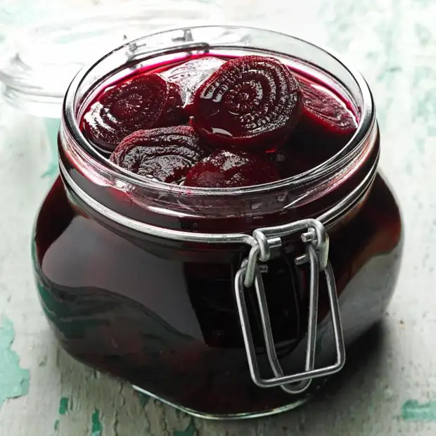 Pickled in brine beet. Photo: tmbidigitalassetsazure.blob.core.windows.net