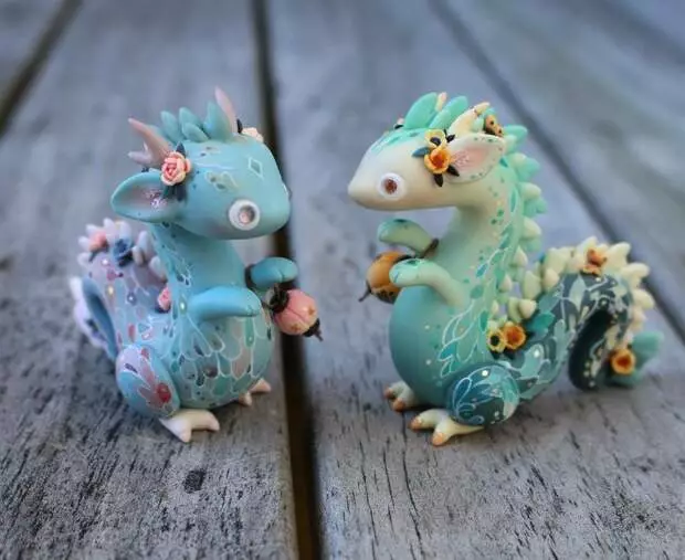 Negara yang hebat: Amba Jacobs Polymer Figures Clay