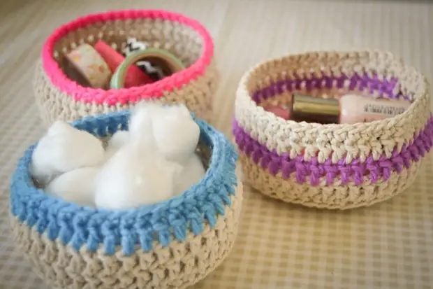 23 Awọn ounjẹ ti o gbowolori, crocheted, fun ile cozy